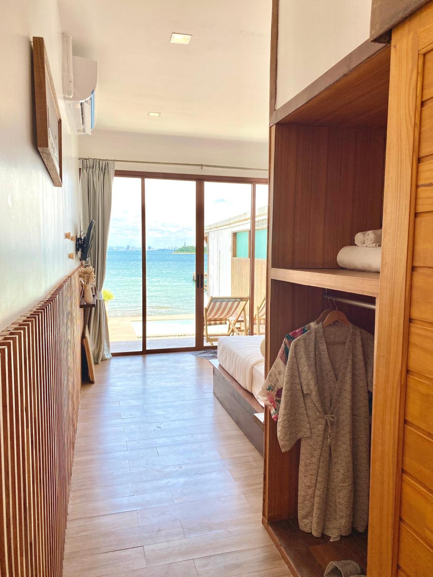 Villa Akina Kohlarn อกินะบีช รีสอร์ทเกาะล้าน